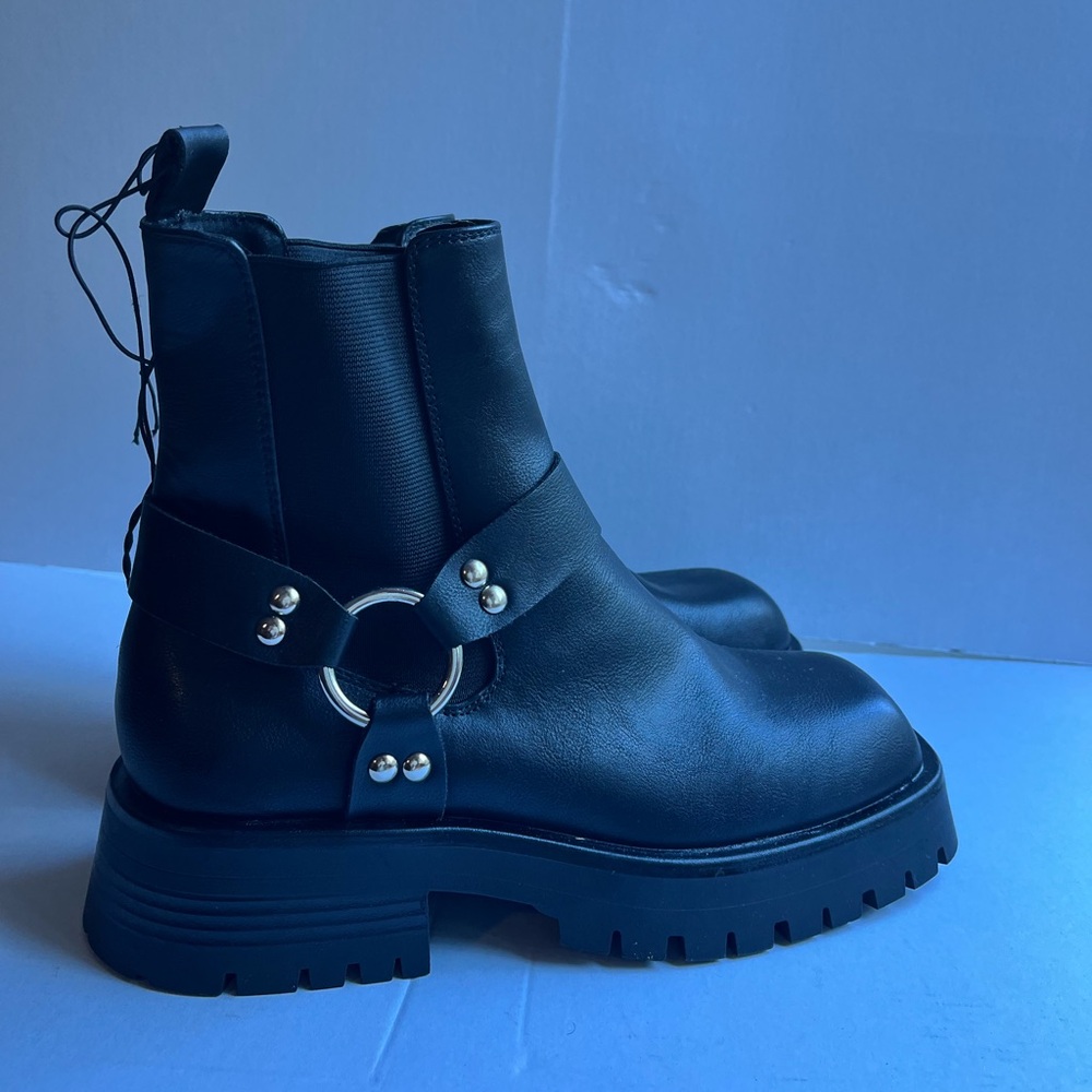 NEW BLACK BIKER ANKLE BOOTS in women size 8 black Booties Combat Boots